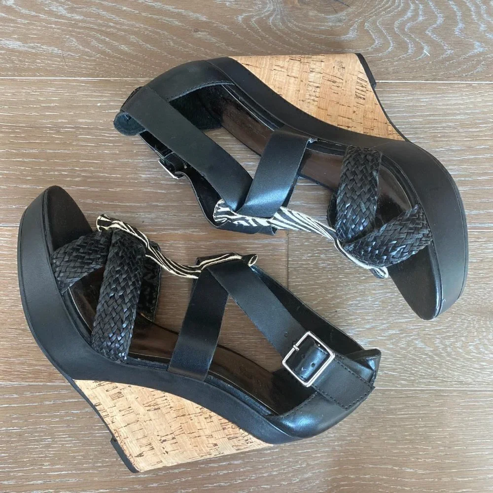 NEW Carlos Santana Zebra Wedge Sandals | 10